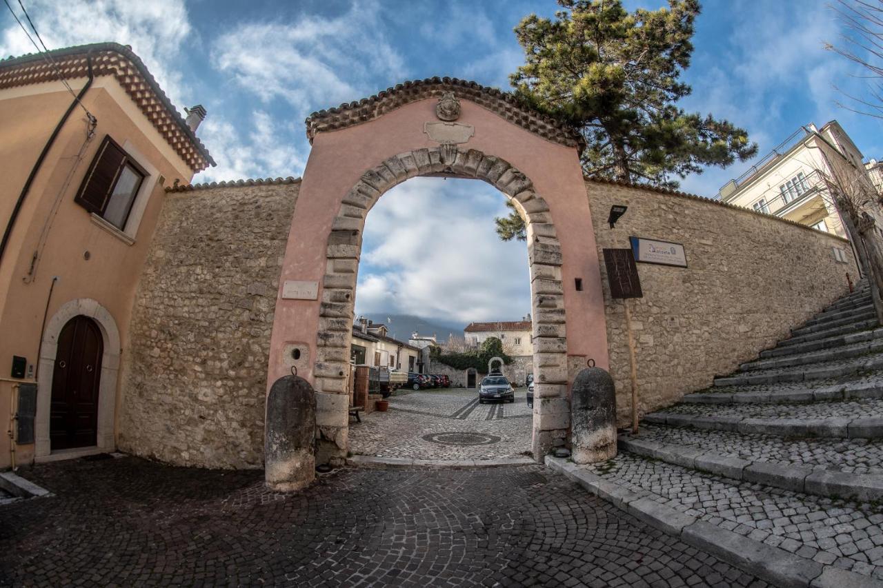 Palazzo Del Principe Διαμέρισμα Castel Di Sangro Εξωτερικό φωτογραφία