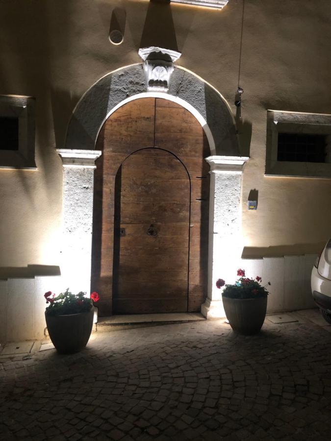 Palazzo Del Principe Διαμέρισμα Castel Di Sangro Εξωτερικό φωτογραφία